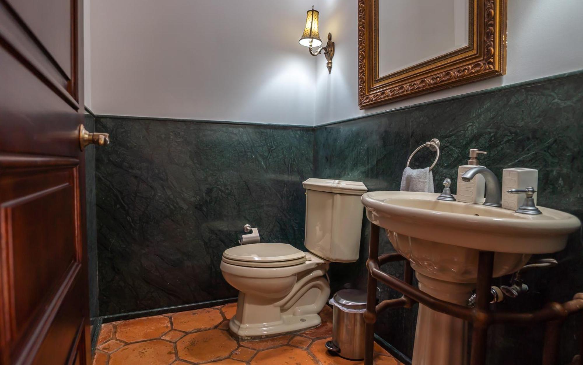 Premium Mansion In El Poblado Nightclub, Maid & Pool *