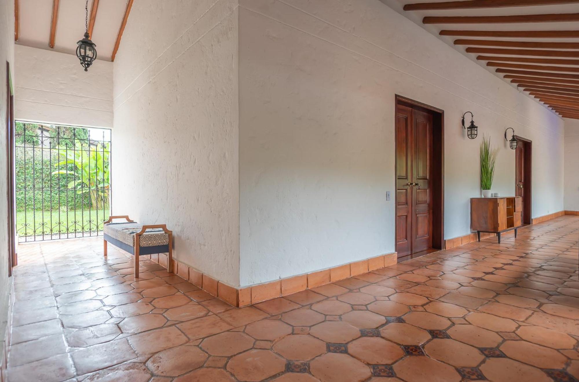 Premium Mansion In El Poblado Nightclub, Maid & Pool *